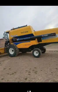 راننده کمباین نیوهلند
