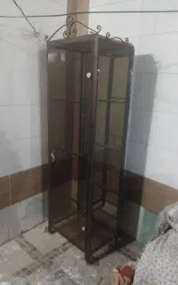 ویترین شیشه ای