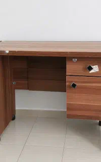میز تحریر (اداری)