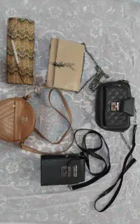 تعدادی کیف زنانه