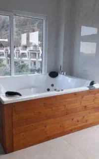 جکوزی ۴ نفره لوکس نو و آکبند