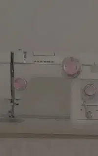 نیازمند چرخ خیاطی