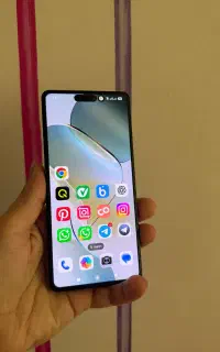 گوشی Poco m6 pro در حد نو کاملا سالم
