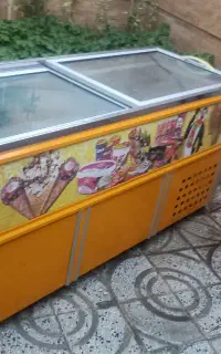 یخچال فریزر بستنی