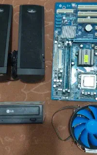 مادربرد،رم ۲گ ddr3،سی پی یو i3،فن،اسپیکر و غیره