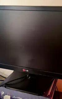 مانیتور 19 اینچ LG