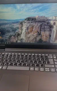لپتاب Lenovo