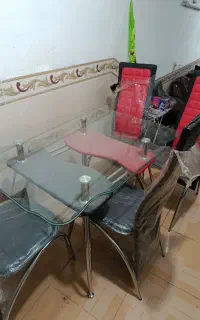 نهار خوری باصندلی پشت بلند درخدنو