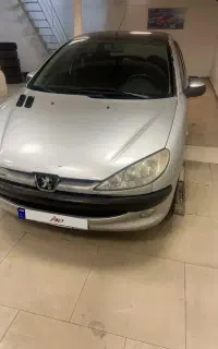 ۲۰۶مدل ۸۲سالم