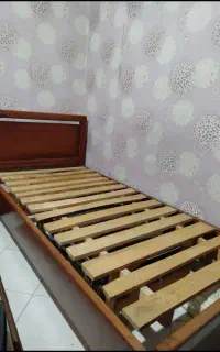 دو عدد تخت تک نفره چوپ پلیستر