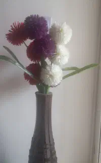 گل وگلدان