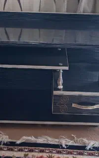 میز تلویزیون در حد نو