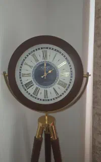 ساعت پایه دار سالم