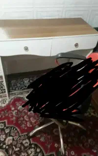 میز تحریر سالم