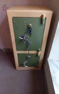 گاوصندوق دو طبقه
