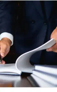 طلاق حضانت. وکیل پایه یک وکالت کیفری...
