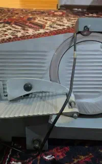 کالباس بر برا‌کس