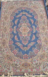 قالی دستباف راوری