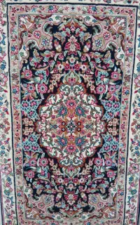 ۲عدد پشتی فرشی