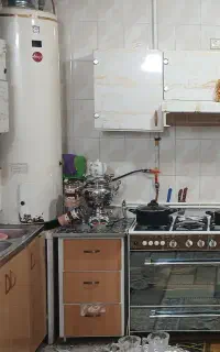 کابینت فلزی درب شیشه