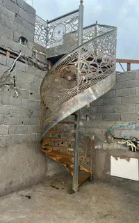 پله فلز پله دکراتیو مدرن به روز