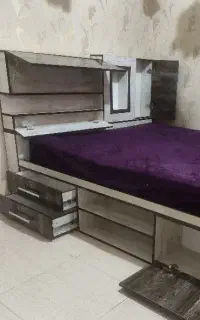 تخت دو نفره و کنسول