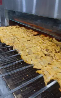 کباب پز و سیخ گیر