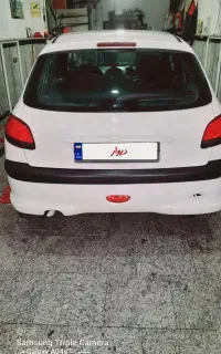 206مدل ۹۰بسیار تمیز