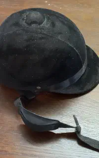 کلاه سوارکاری