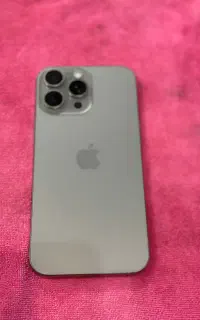 گوشی ایفون ۱۶ پرو مگس در حد iphone 16 pro max