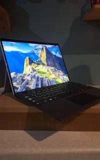 سرفیس 8 pro