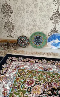 تعدادی وسایل میناکاری وگلدان سه بعدی