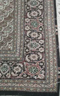 فرش‌‌‌‌‌ دستبافت‌‌ حاشیه سرمه ای