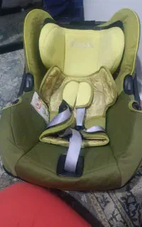 صندلی ماشین کودک