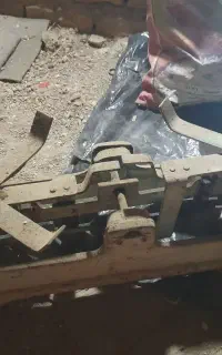 ترازو قدیمی سالم.