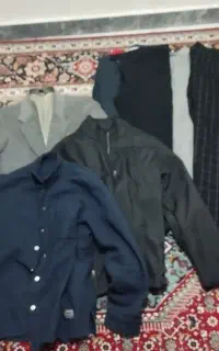 چندین دست لباس در حد نو