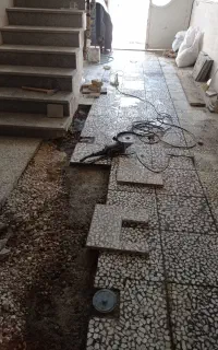 اوسای بنا هستم (سیمانکاری کاشیکاری شیب پشتبام)