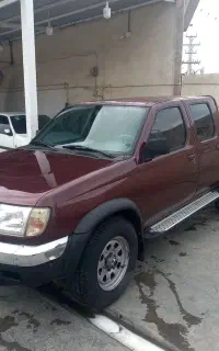 نیسان پیکاپ دو کابین،مدل۱۳۸۱