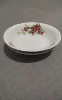 سرویس اصل گل سرخی آنتیک