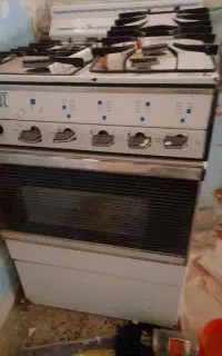 حراج فوری گاز 4شعله خانگی وکمد بزرگ وکوچک