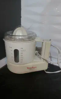 آبمیوه گیری مولینکس