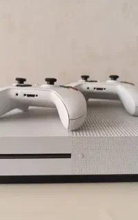Xbox one s دو دسته تمیز