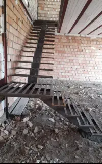 پله پیچ پله فلزی پیش ساخته