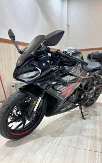 cf ریس کیو وی