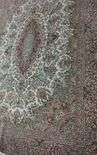 دوعدد فرش ۹متری