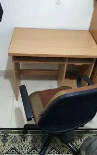 میز و صندلی