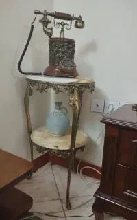 میز تلفن تمام برنز ۲۰ساله
