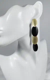 گوشواره طلایی اویزی  مشکی خاص
