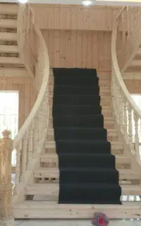 پله گرد چوبی