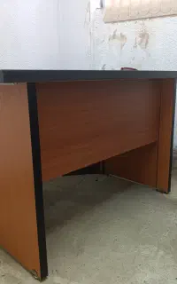 فروش سه عدد میز اداری تک و یکجا(با تخفیف)